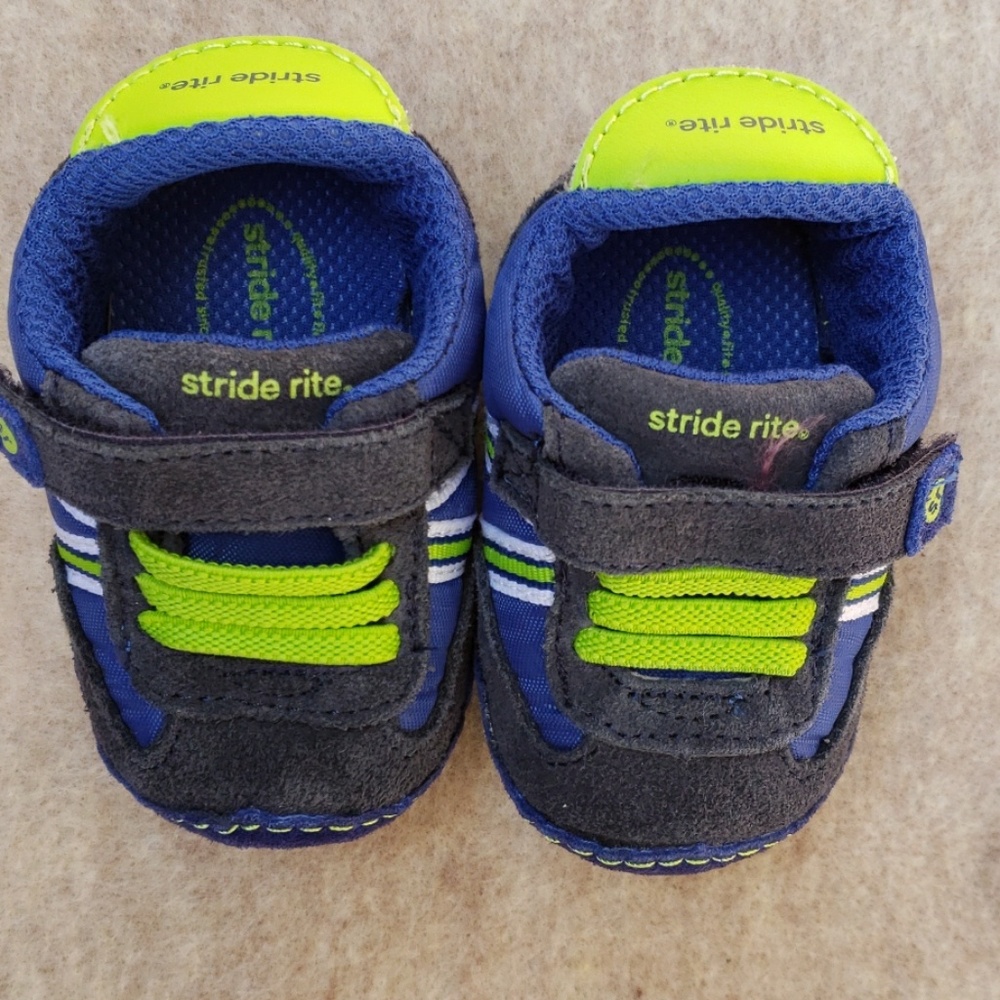 Infant Leather Sneakers